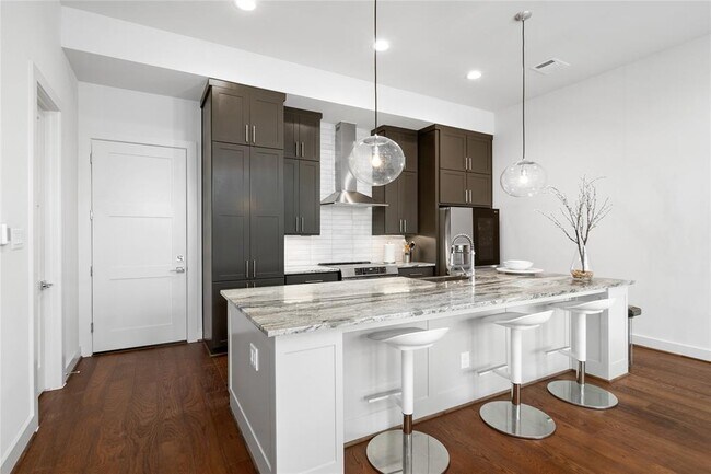 Foto del edificio - 2408 Gray St