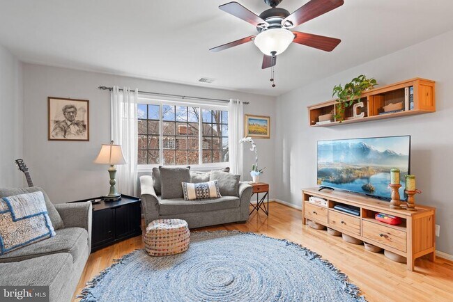 Foto del edificio - 1469A N Van Dorn St