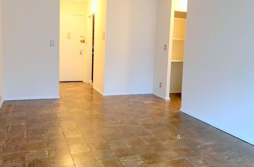 Building Photo - 303 E 45th St