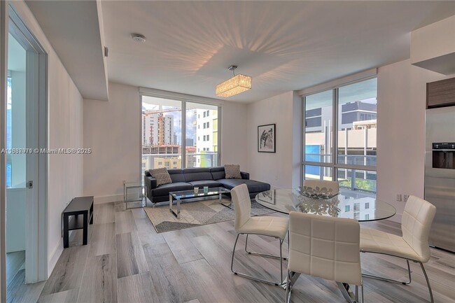 Foto del edificio - 1010 SW 2nd Ave
