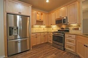 Building Photo - 235 Bonham Loop