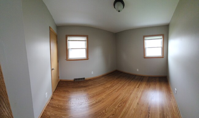 SouthWest Bedroom - 2013 S 73rd St