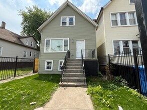 Building Photo - 2955 E 80th Pl
