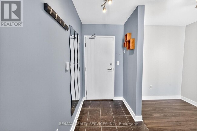 Photo du bâtiment - 11 Brunel Ct