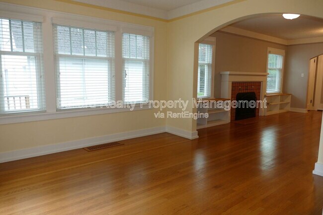 Foto del edificio - 5746 35th Ave NE