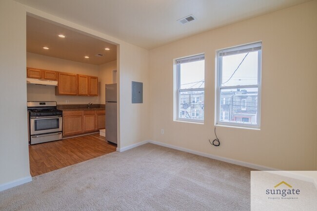 Foto del edificio - 2435 W Lafayette Ave