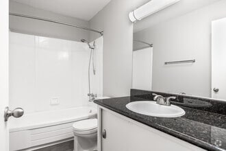 Lafayette Oaks photo'