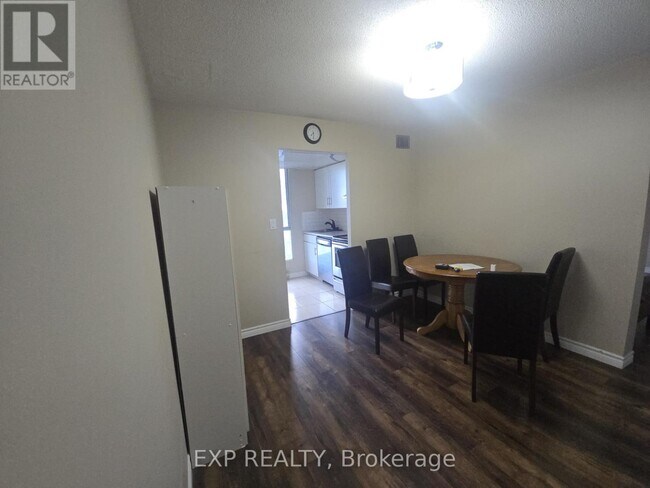 Photo du bâtiment - 145-2145 Hillcrest Ave