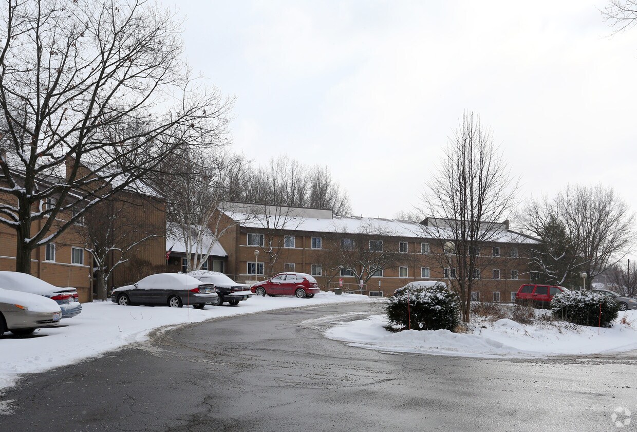 Foto del edificio - Menwa Apartments
