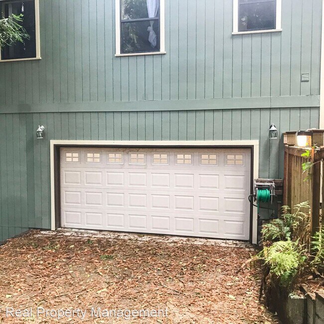 Building Photo - 2 br, 1.5 bath House - 1325 Mill Creek Rd