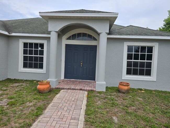 Foto del edificio - 4643 SW Bachelor St