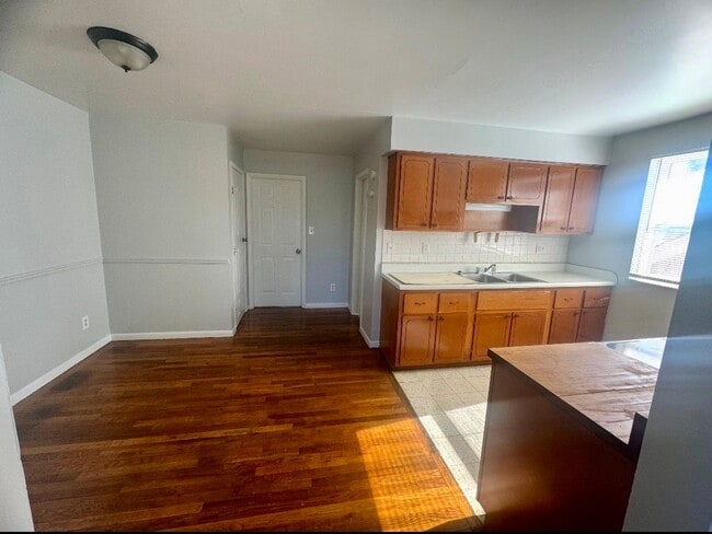 Photo - 2553 W North Bend Rd Apartment