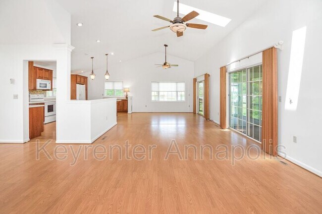 Building Photo - 100 Barren Ridge Rd