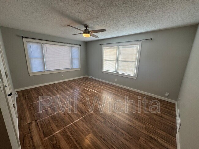 Foto del edificio - 923 N Sheridan St