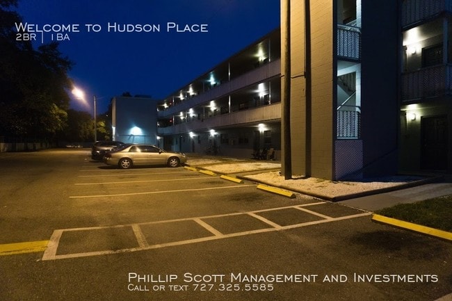 Building Photo - Welcome to The Waverly at Gulfport!!