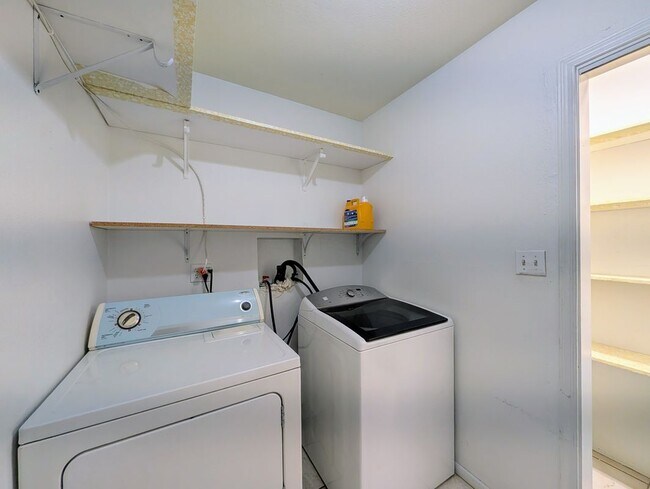 Foto del edificio - 3848 W North Ln