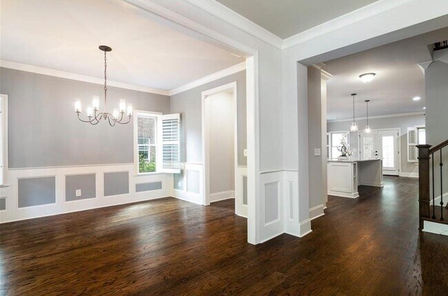 Foto del edificio - 1329 Winfair Ln NE