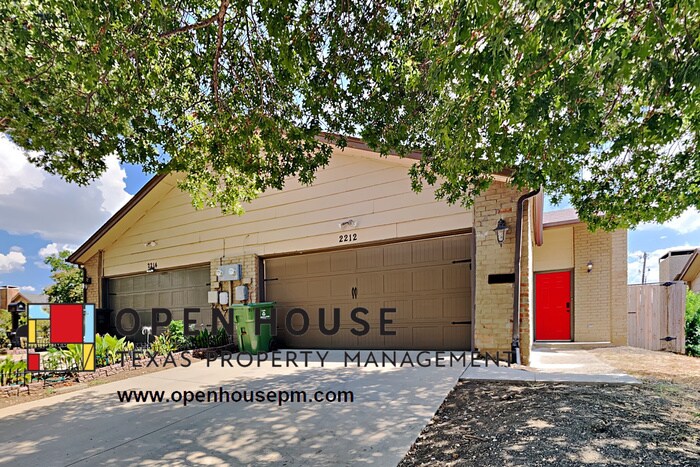 Primary Photo - 2212 Heritage Cir Carrollton