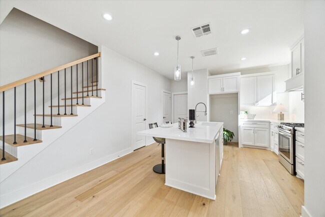 Foto del edificio - 2207 Stevens St