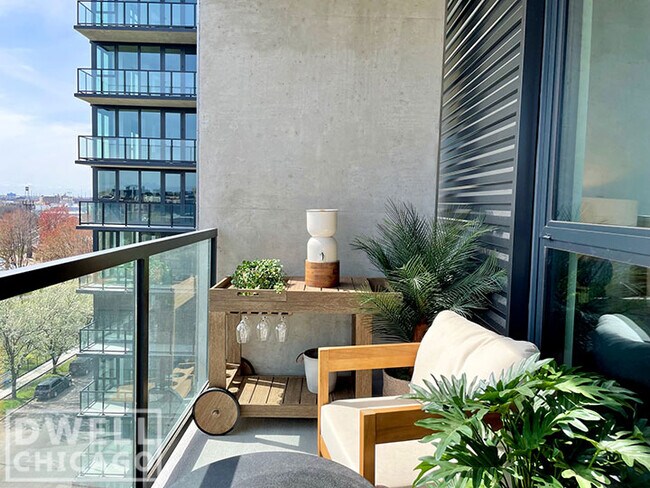 Foto del edificio - 1436 W Randolph St