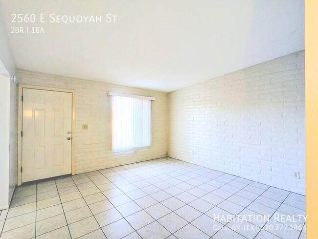 Foto del edificio - 2560 E Sequoyah St