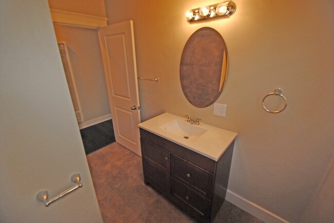 Foto del edificio - 1642 W 65th Pl
