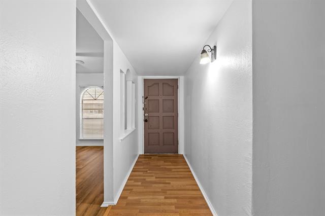 Foto del edificio - 2918 Pinewood Dr