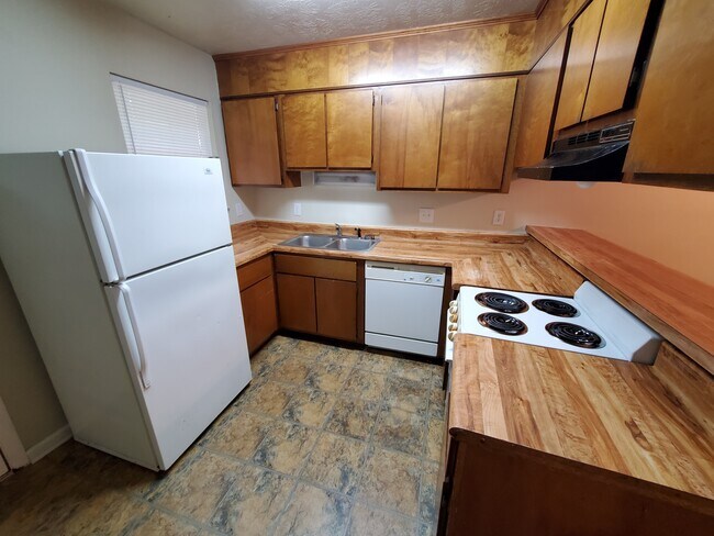Foto del edificio - 1725 Marion Ave