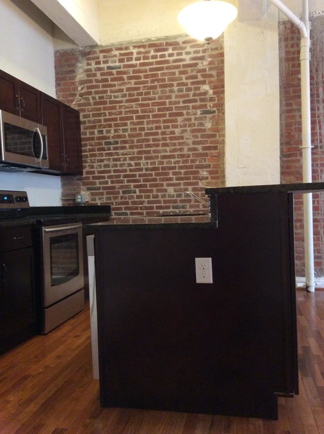 Foto del edificio - 311 W Baltimore St