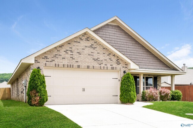 Foto del edificio - 103 BrookLawn Dr