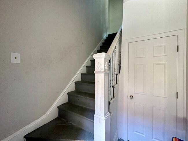 Photo - 2369 Victor St Apartment