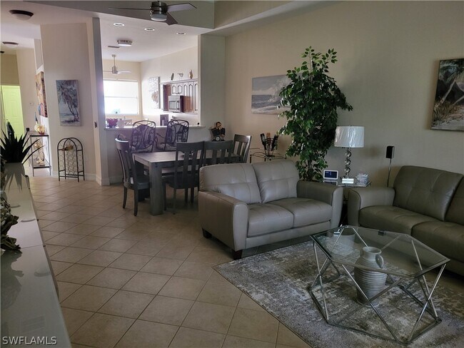 Foto del edificio - 8220 Sanctuary Dr