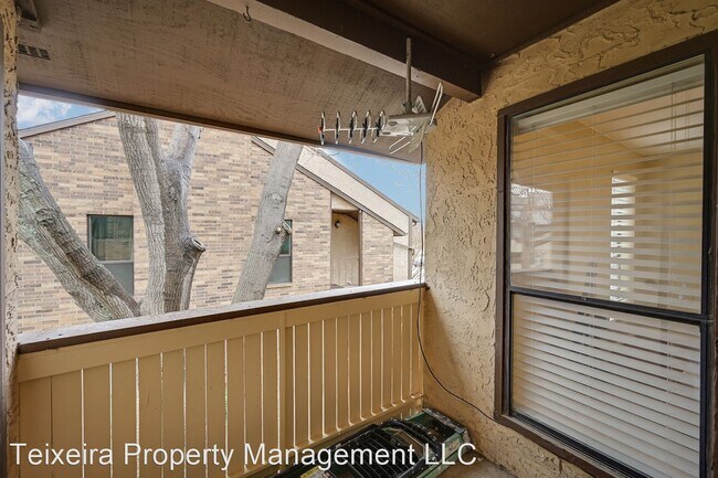Building Photo - 1 br, 1 bath House - 2101 Friendly Dr #3125