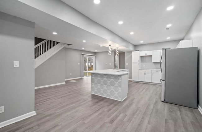 Foto del edificio - 846 N Parker Ave