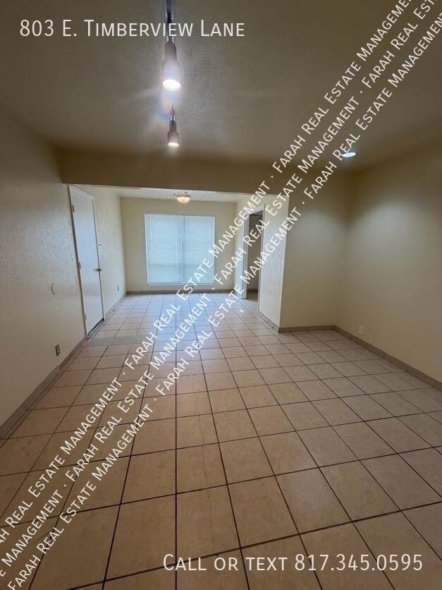 Foto del edificio - 803 E Timberview Ln