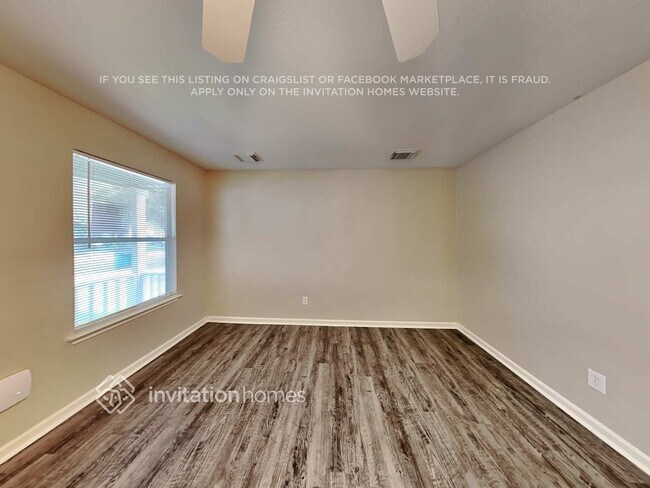 Foto del edificio - 17330 Wigeon Way Dr
