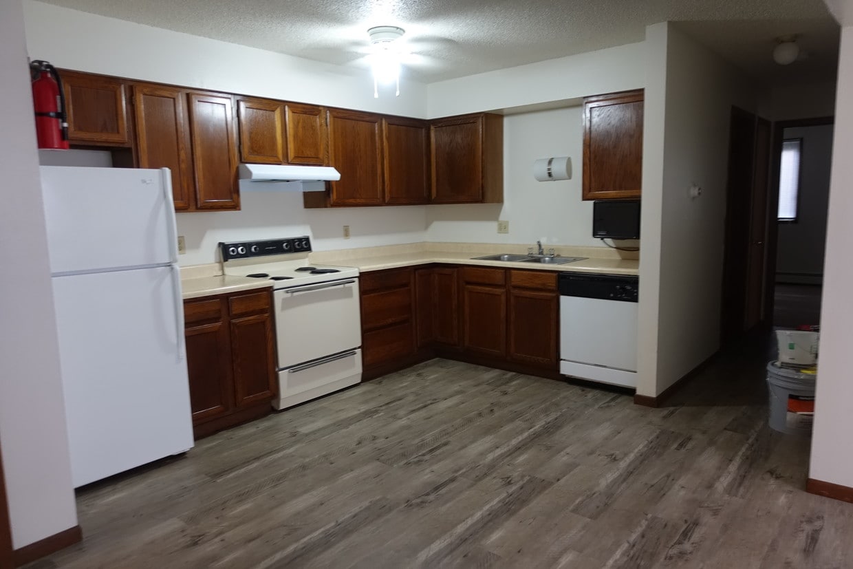 Kitchen - 650 S Dodge St