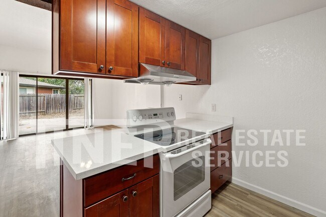Building Photo - 2429 Camino Park Ct