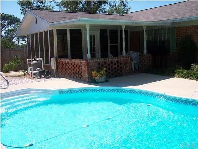 Building Photo - 2065 Tomlinson Rd