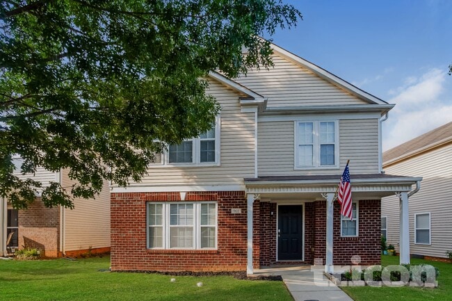 Building Photo - 901 Skywatch Ln