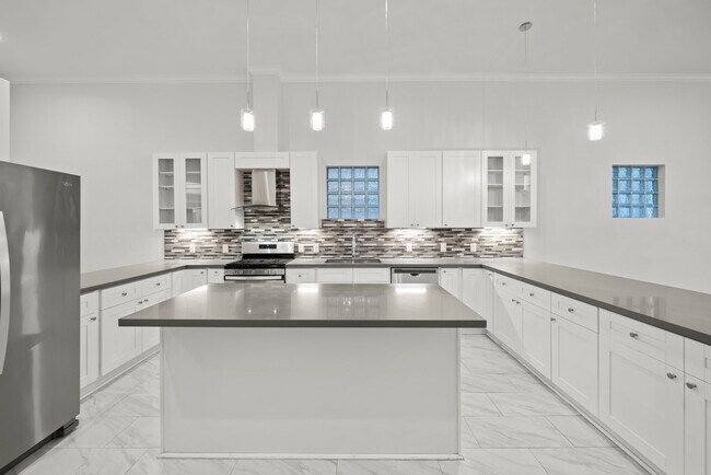 Foto del edificio - 206 Burr St
