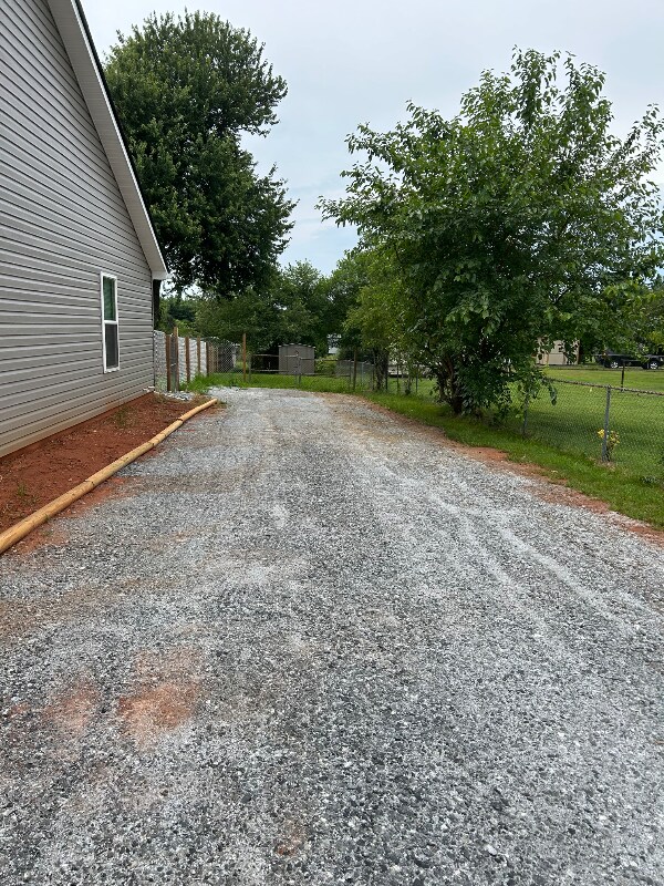 Foto del edificio - 222 State Rd S-42-941