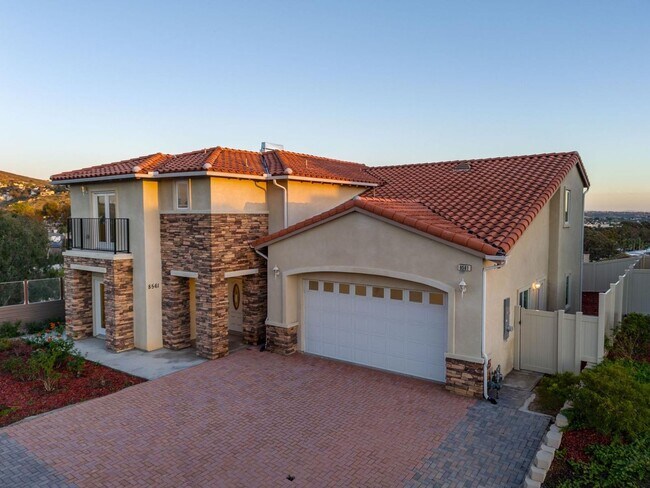 Foto del edificio - 5 Bedroom house with view