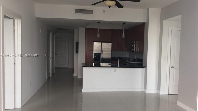 Building Photo - 315 NE 3rd Ave