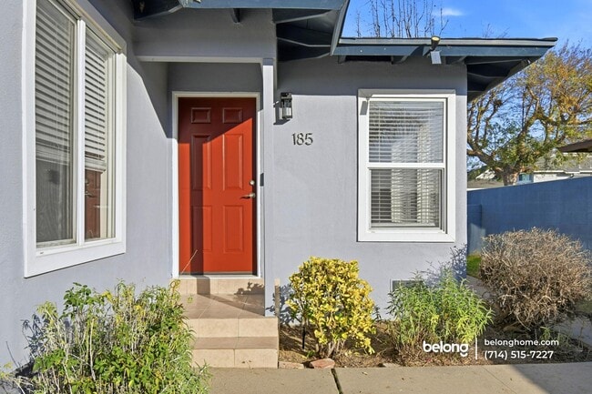 Building Photo - 185 N Batavia St