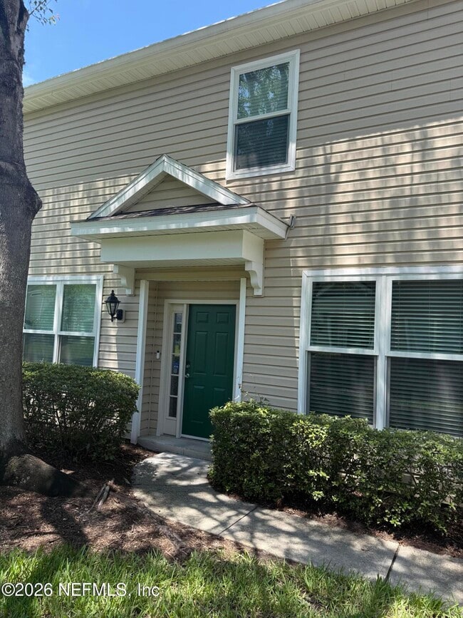 Building Photo - 7990 Baymeadows Cir E