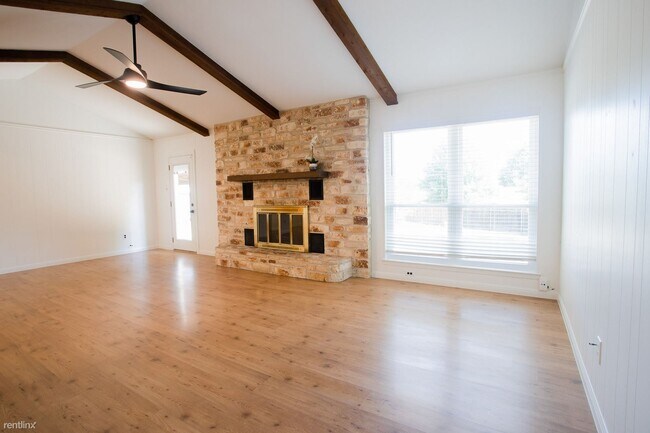 Building Photo - 3 br, 2 bath House - 1304 September Dr