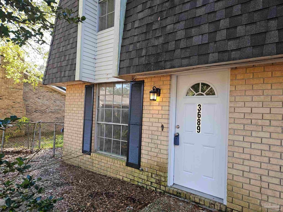 Primary Photo - 3689 E Olive Rd