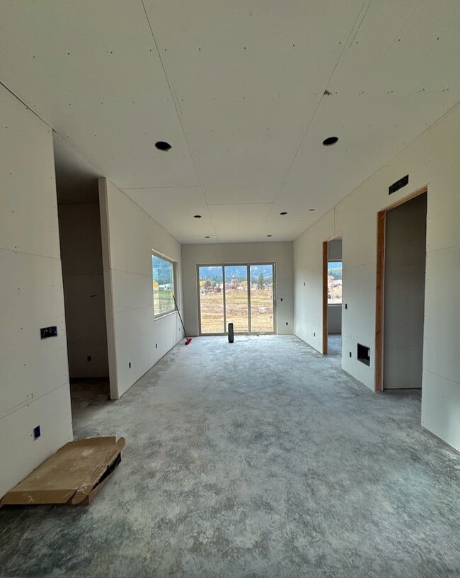 Building Photo - 1331 Roots Trl