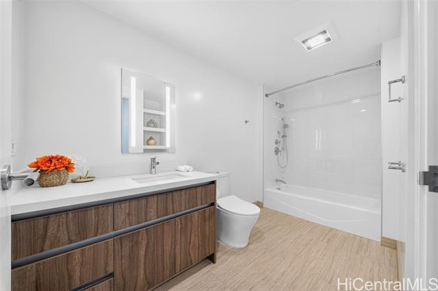 Building Photo - 1500 Rycroft St